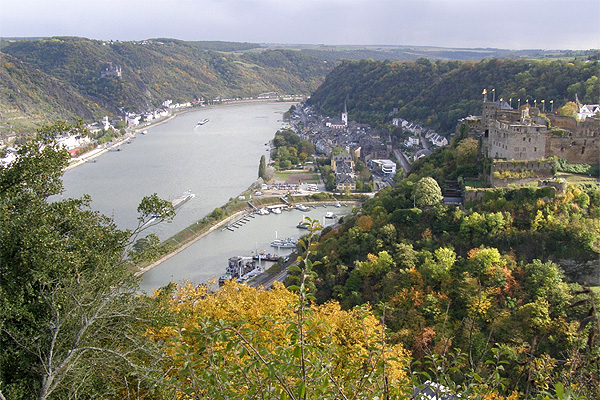 St. Goar, links St Goarshousen St. Goar, links St Goarshousen
